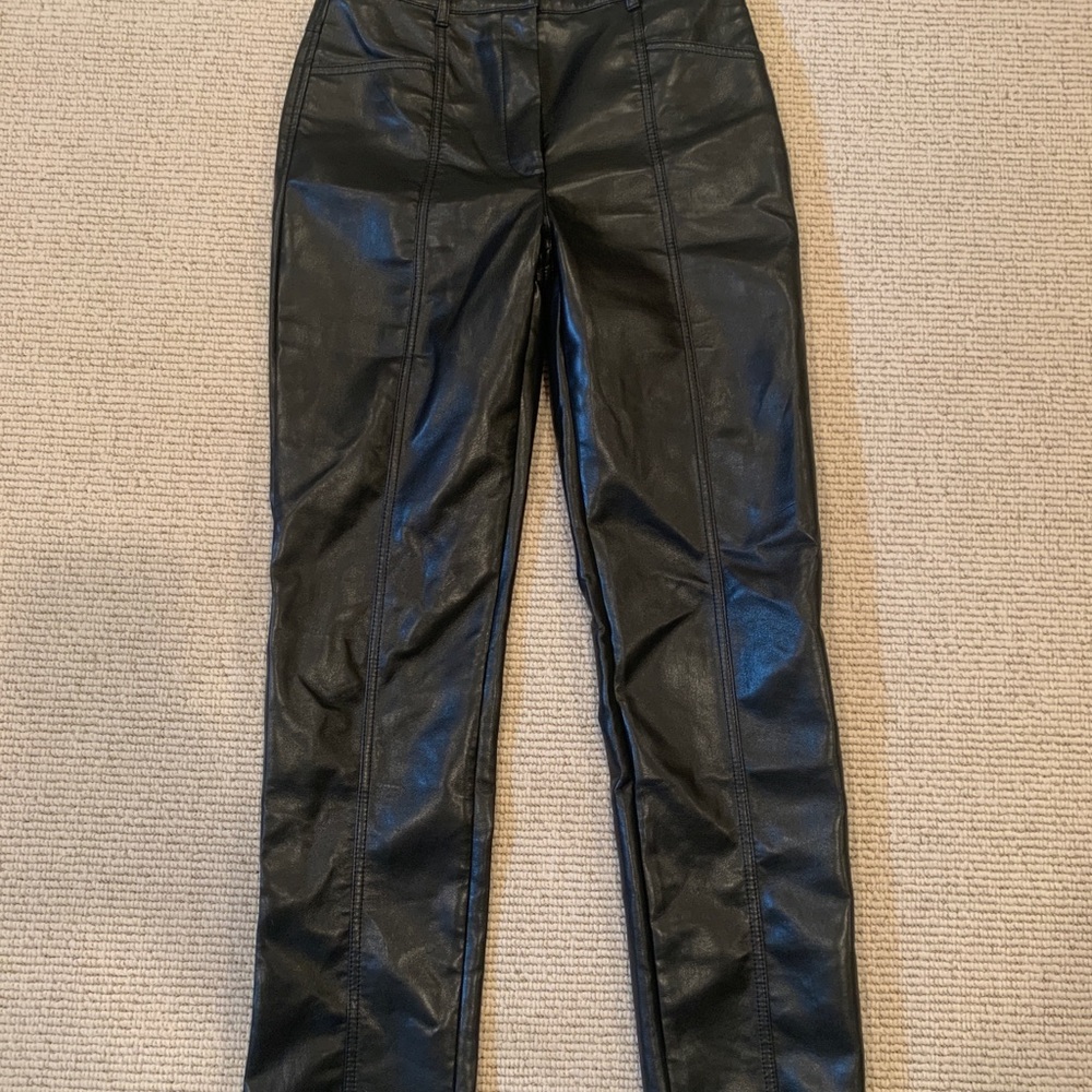 Aritzia Wilfred Rebel pant, size 6